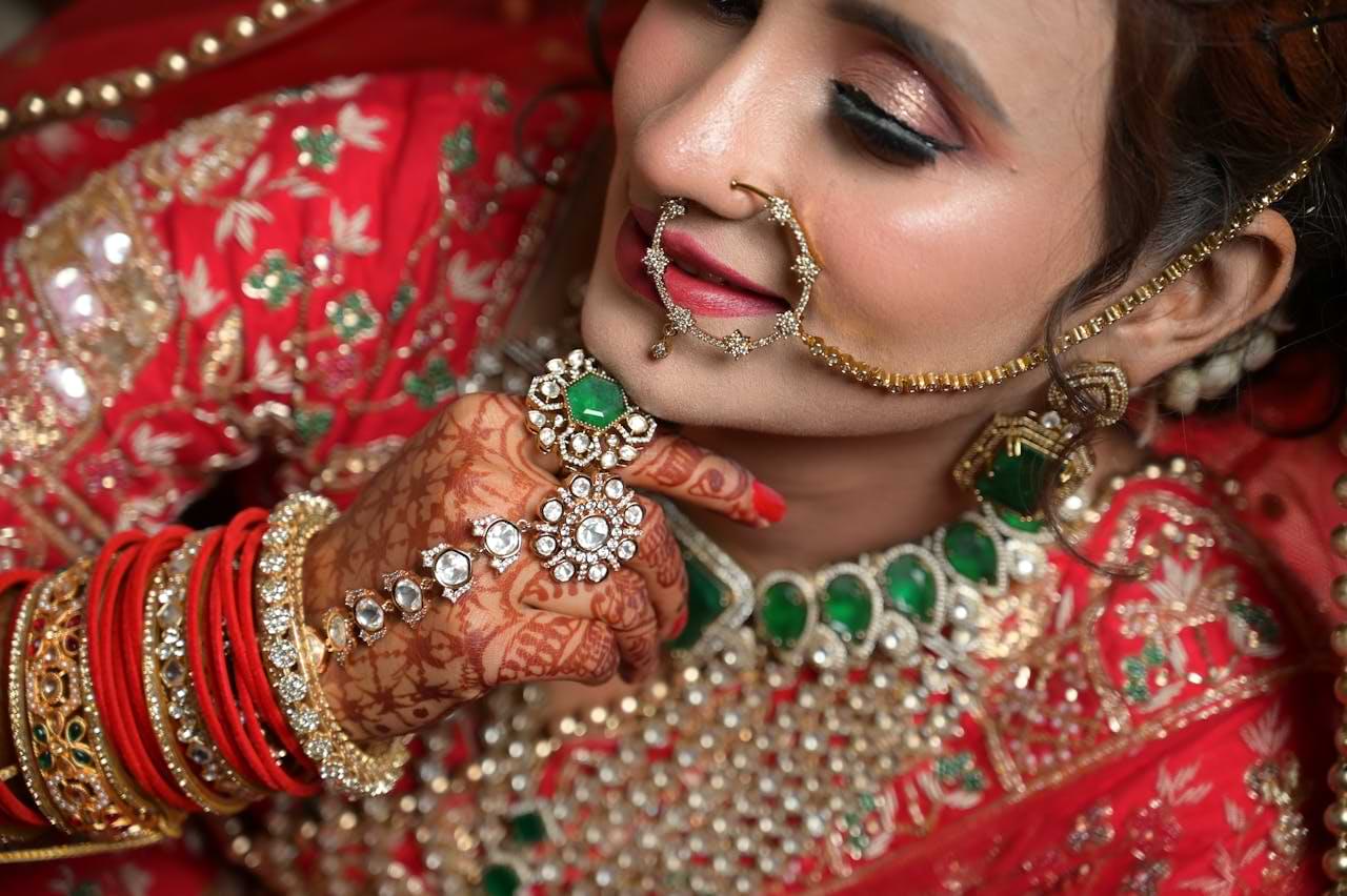 নারীদের নাকের দুল